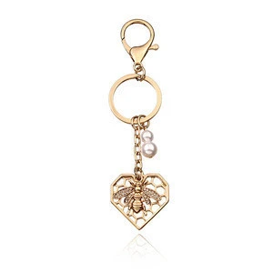 Shtone Wholesale Portable Mini Custom Metal Heart Keychain Hot Sale Promotion Bee Shaped Keyring