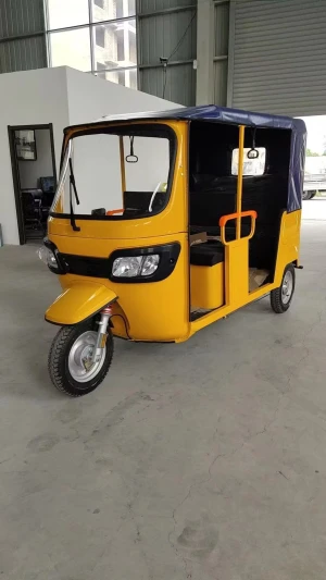 China's Made Electric Rikshaw (TukTuk) Electric Bajaj three wheeler. passenger electric three wheeler