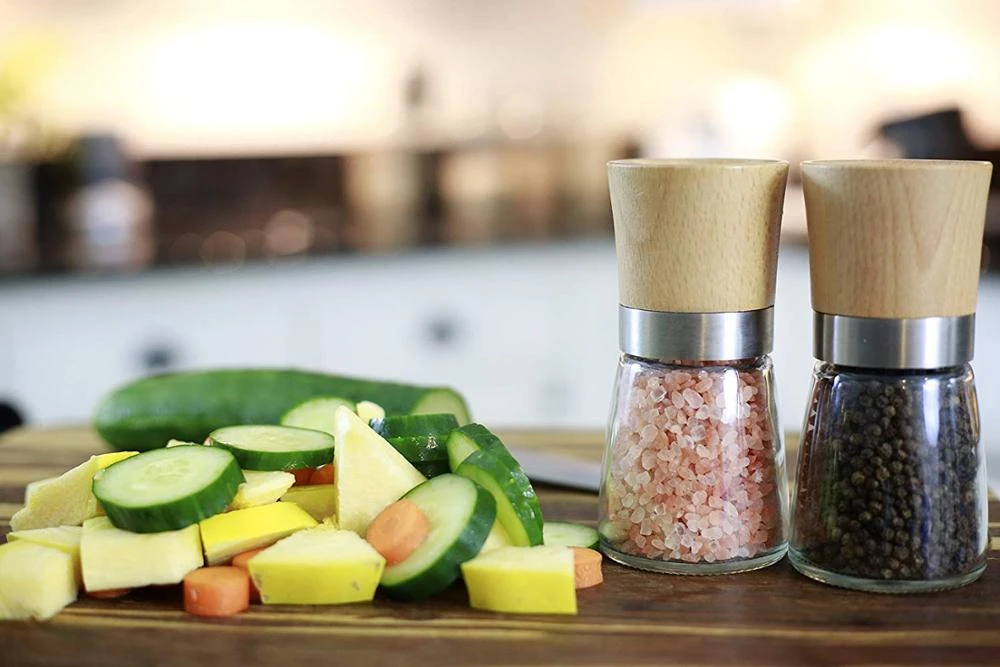 2020 Best Professional Salt and Pepper Grinder Set Premium Salt and Pepper Shaker with Ceramic Spice Grinder and bamboo lid