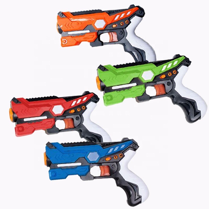 amazon hot selling shooting game electric gun toy set vests tag infrared laser gun for 4 players