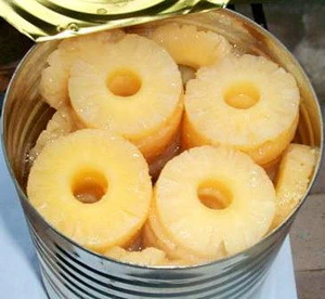 cannned pineapple slice in syrup/canned fruit