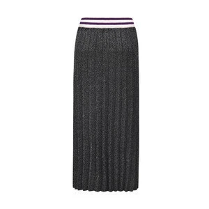 Elegant lady mixed lurex long black pleated skirt