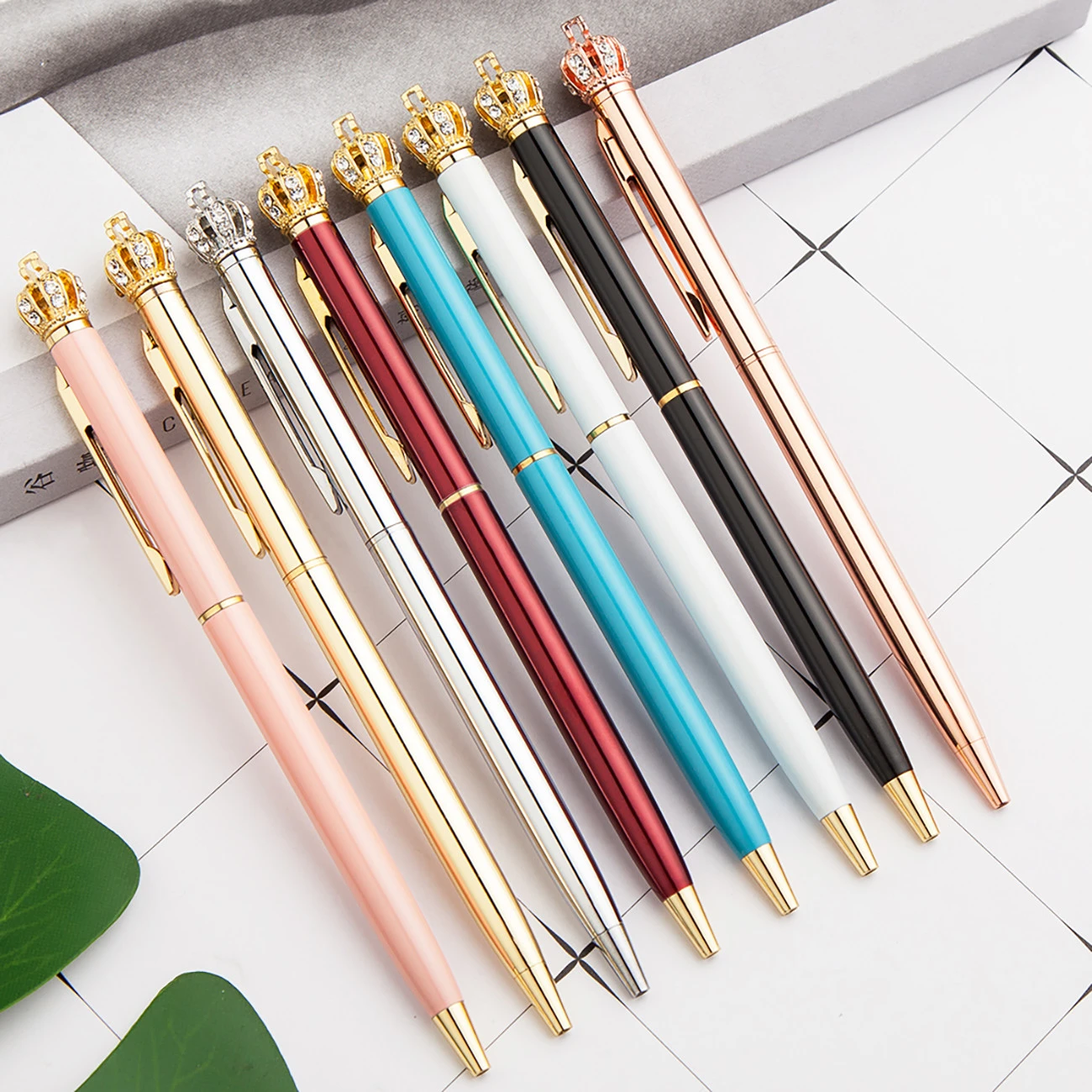 Factory wholesale cute cartoon fantasy crown gift pen creative metal pen fashion metal ballpoint pen with LOGO