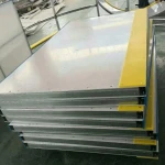 Hdpe hockey rink railings/waterproof ice rink barriers/stadium barriers hdpe plastic fence