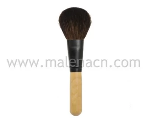 High Quality Powder Brush with Wooden Handle
