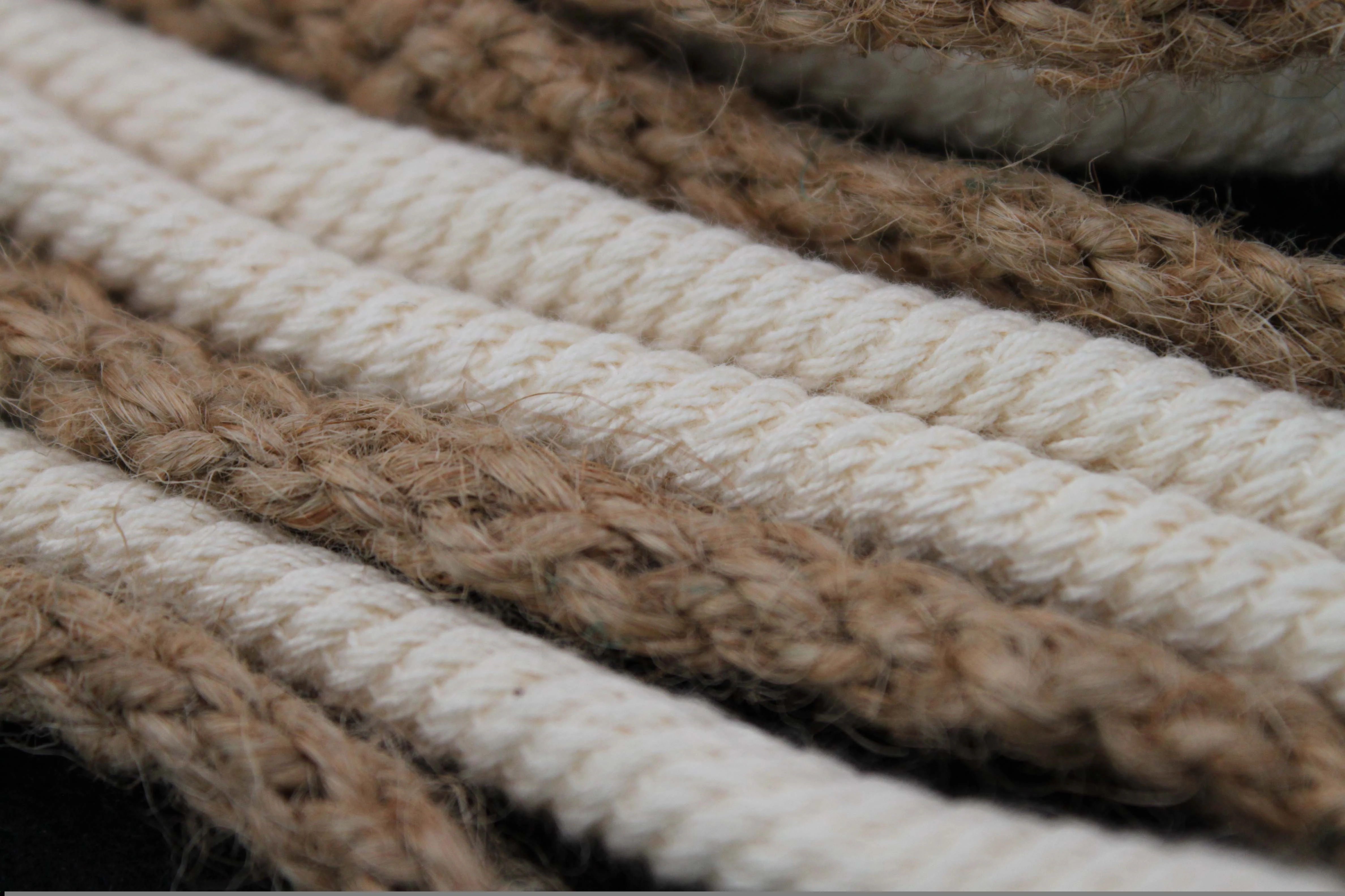 hot sale 0.8cm width 100% cotton rope and linen with shell  for garment belt