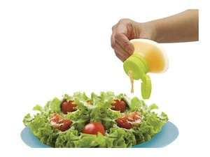 Mini Silicone Salad Bottle Dressing Portable Extruder Pot Practical Food Grade Camp Household Kitchen  accessories   NA042