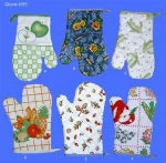 Printed cotton oven mitt