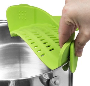 Strain Strainer, Clip On Silicone Colander, Fits all Pots and Bowls - Lime Green