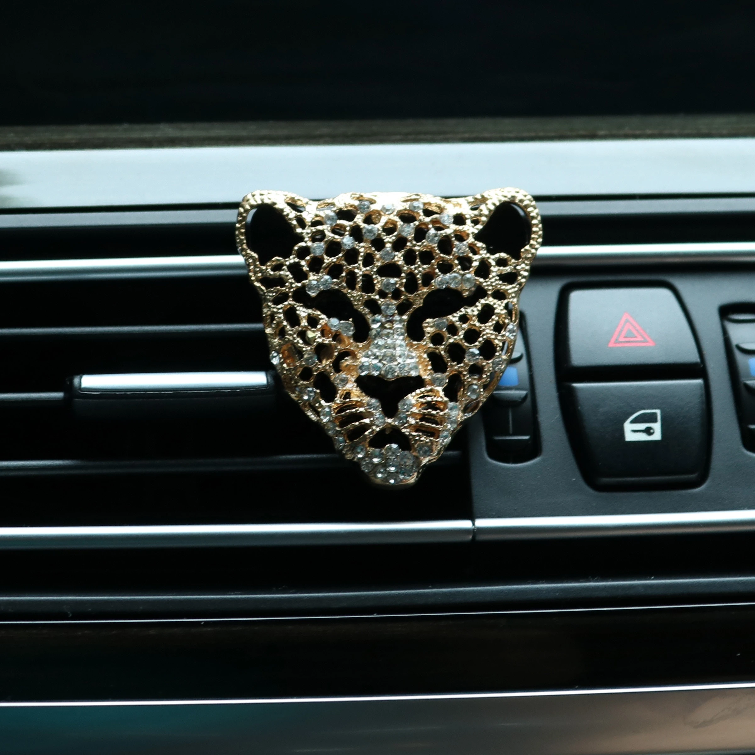 Unique Design Tiger Shape Vent Perfume Air Freshener Car Accessories Vent Decoration Car Perfume For Auto Air Outlet