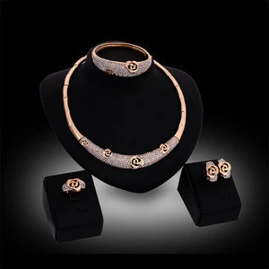 Wholesale Dubai Fashion Crystal Flower Wedding Jewelry 4pcs African Gold 24K Jewelry Set for Women