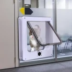 Wholesale Pet Flap 4-Way Locking Magnetic Home Dog Cat Door Tough ABS Pet Cat Door