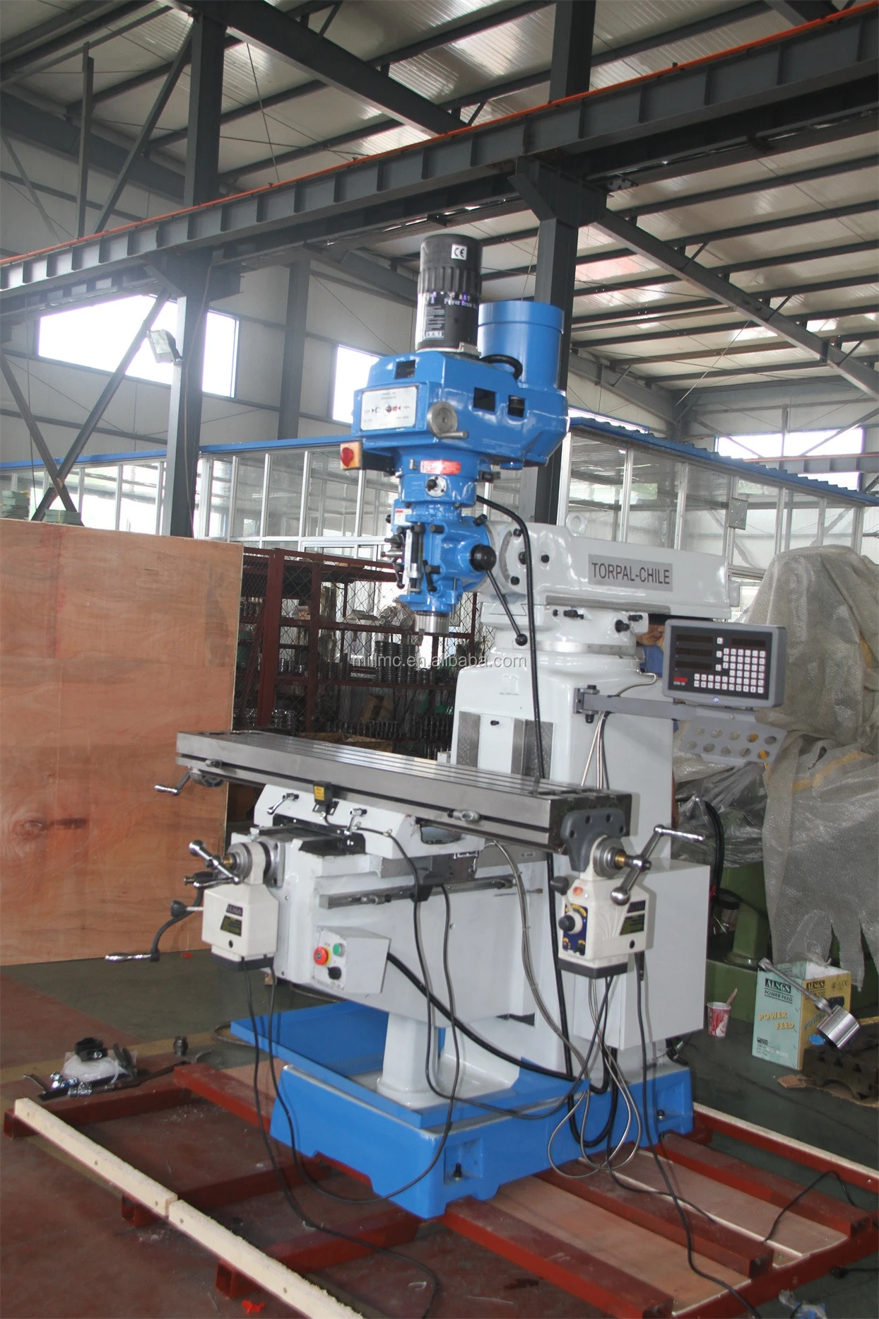 X6333 Taiwan 5HP High speed DRO auto feed Vertical Turret Milling Machine