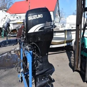 Used Suzukis 150HP 4 stroke outboard motor