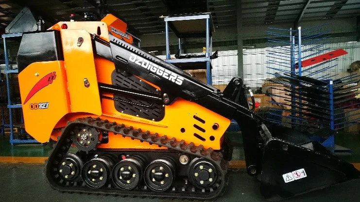 China CE approved professional minicargador cargador frontal machinery loader mini track skid steer for sale