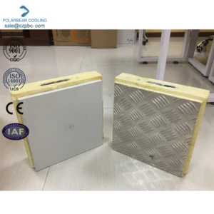 Factory manufactures structural sandwich panels for freezer room