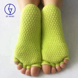 Hot selling open toe yoga toeless pilates socks