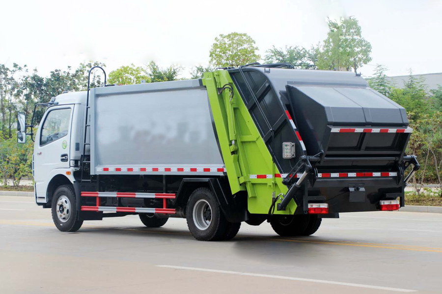 Buy Isuzu Euro 3 Diesel 8 Cbm 6 Wheels Garbage Compressing Truck Trash ...
