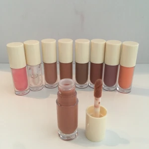 Lipgloss nude clear oem 2020 sell well chubby white tube glossy lip gloss private label