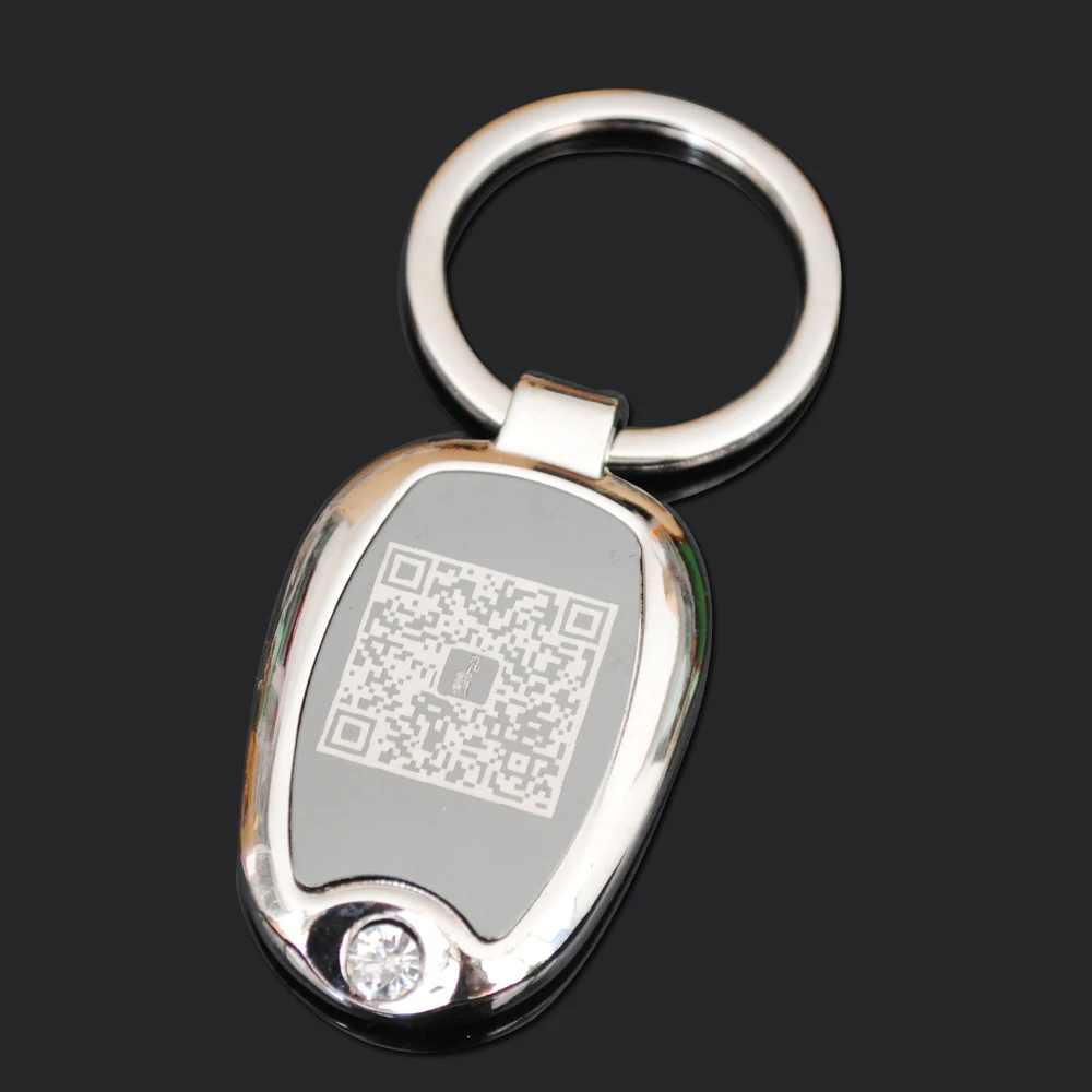 Metal keychain with custom QR code