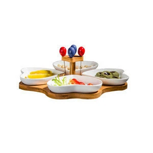 Restaurant 4pcs heart shape ceramic sauce bowl buffet chafing snack nut dessert serving compartment dish set with bamboo tray