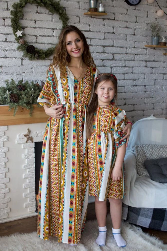 Wholesale Bohemian Floral Fmaily Mommy and Me Matching Outfits Mother Daughter Dresses Maxi for Party
