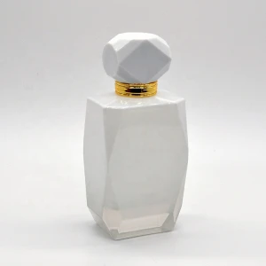 Wholesale Fashion Design White Spray Empty Perfume Bottle Arab