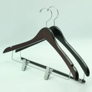 Wooden hanger with trousers bar&clips