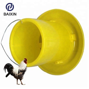 2018 Baixin Wholesale chicken animal feeders plastic drinker for poultry