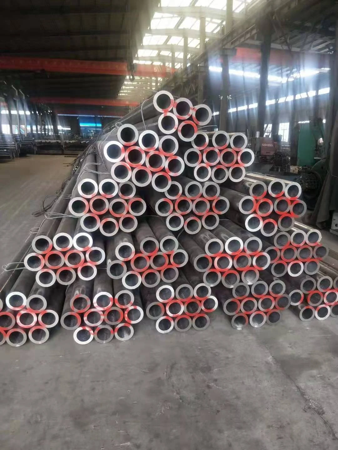 Alloy Steel Pipe Supplier from China133*4 20# Gb3087-2008 Seamless Steel Pipe