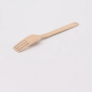 China disposable wooden/bamboo cutlery set fork