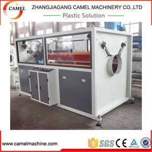 Fully automatic and high speed plastic haul off machine