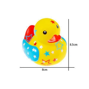 Funny Vinyl Bath Toys Spray Water Floating Duck with Star Bath Toy for Kids Children