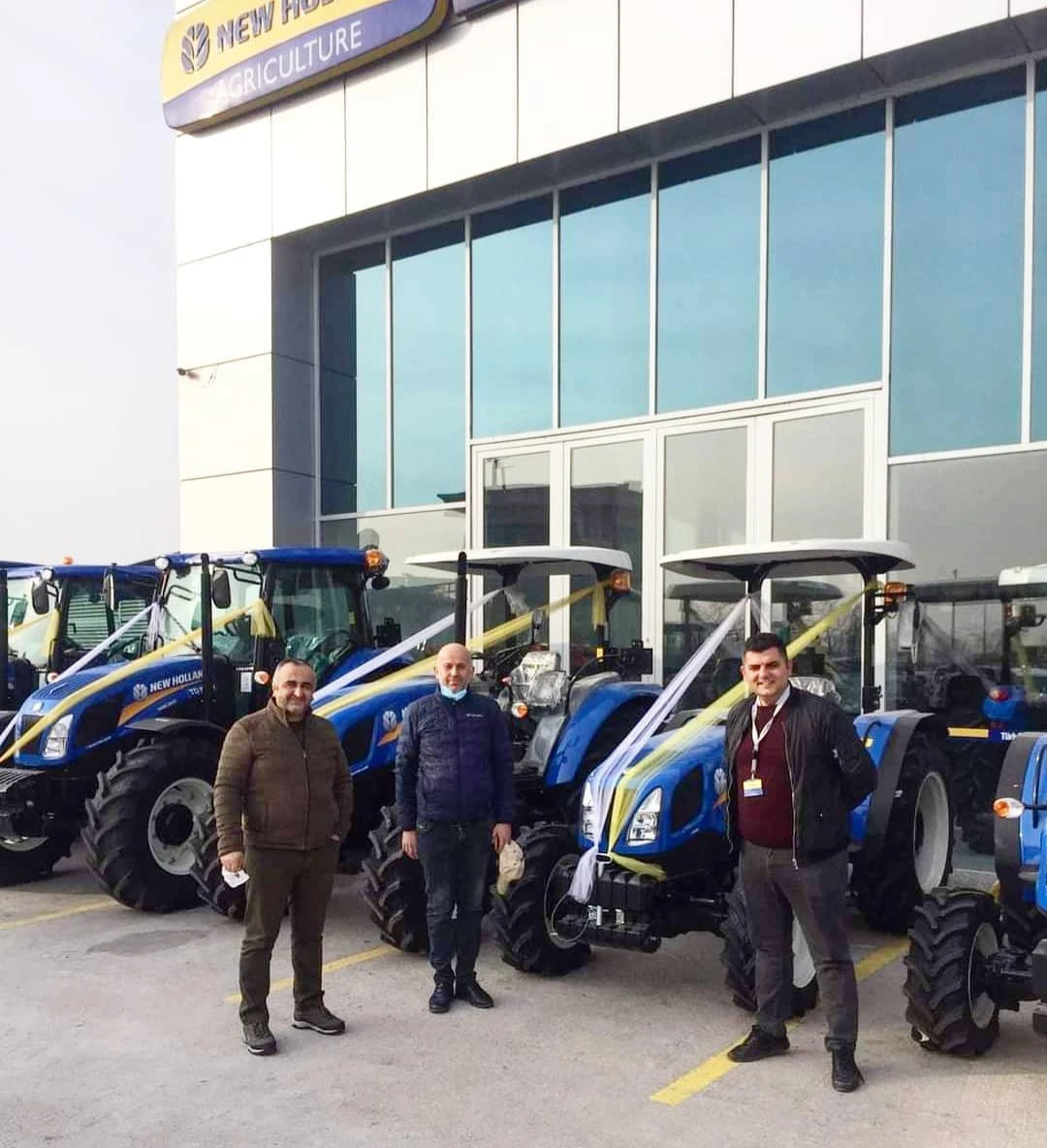 Great Used New Hollands Farming Tractors On Auction