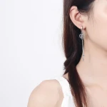 Hot Sales Quality Trendy Girl 925 Silver Fancy Women Moissanite Cluster Stud Earring