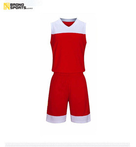 Latest Sublimation Basketball Uniform Custom Team Wear Wholesale Best Design Basketball Uniforms College Sportswear