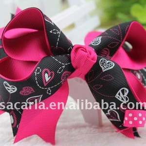 ribbon bow with wire twist tie