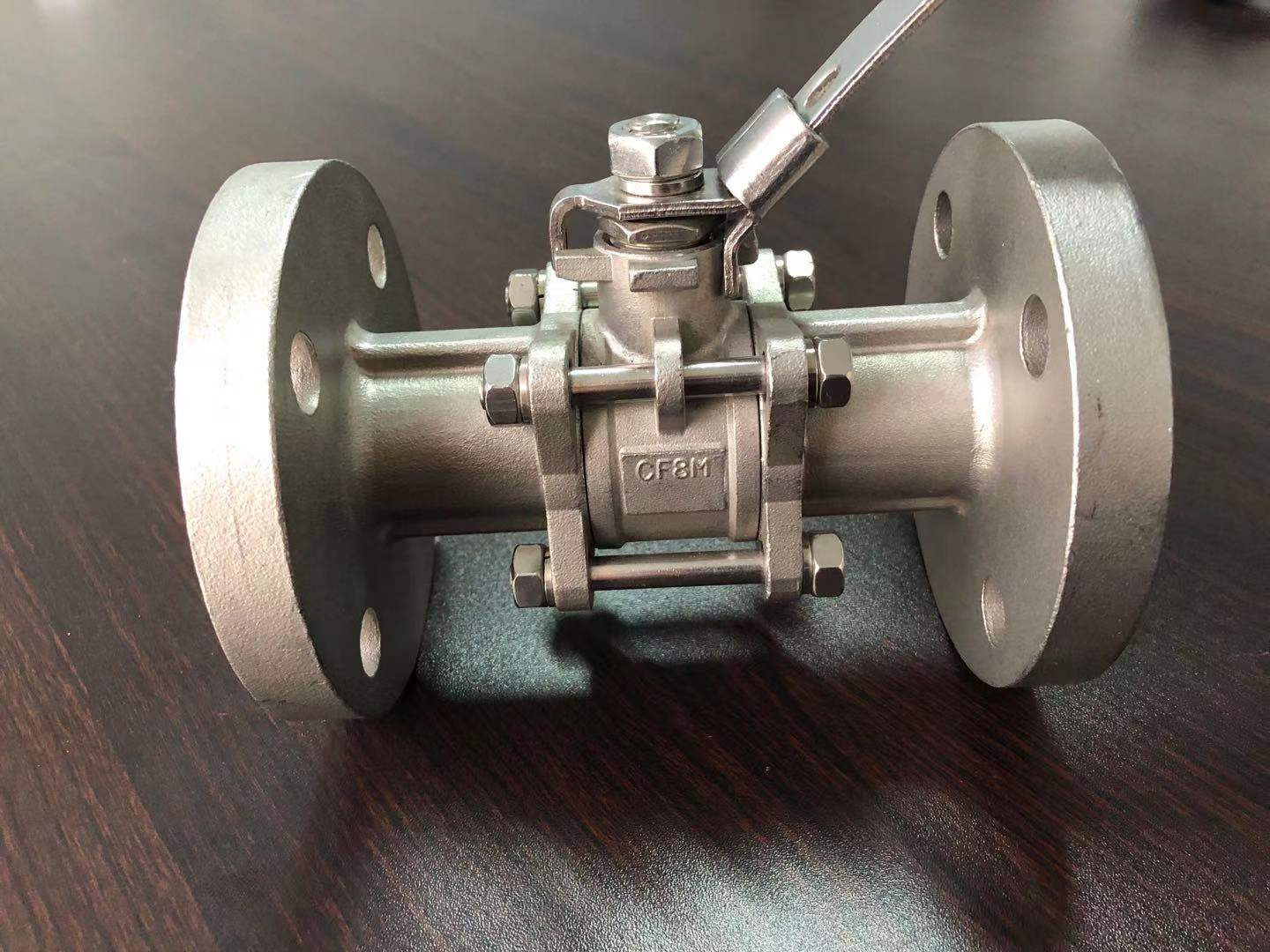 Buy Type Pn16 Pn40 Din Stainless Steel Valve 3pc Wcb Ball Valve Flanged ...