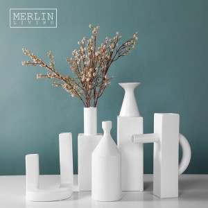 Wholesale Matte White Ceramic &amp; Porcelain Vase Design Decorative Modern Minimalist Vase for Home Decor Geometric Nordic Vase