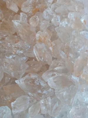 rough milky quartz stones and crystal quartz lump
