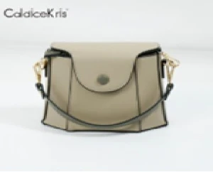CaldiceKris (China CK) simple and fashionable small bucket bag CK-B8435