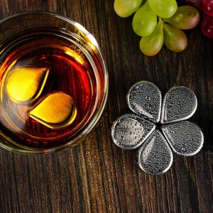 1PCS Stainless Steel Whisky Ice Cubes Bucket Reusable Chilling Stones for Whiskey Wine Keep Your Drink Cold Long