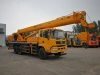 Euro III emission standard 25 tons mobile truck crane for sale
