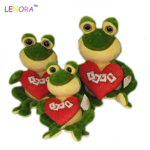 Factory Wholesale Hight quality plush toy holiday time ornament from China Custom Frog Animal Plush Toy With Heart Stuffed Toy