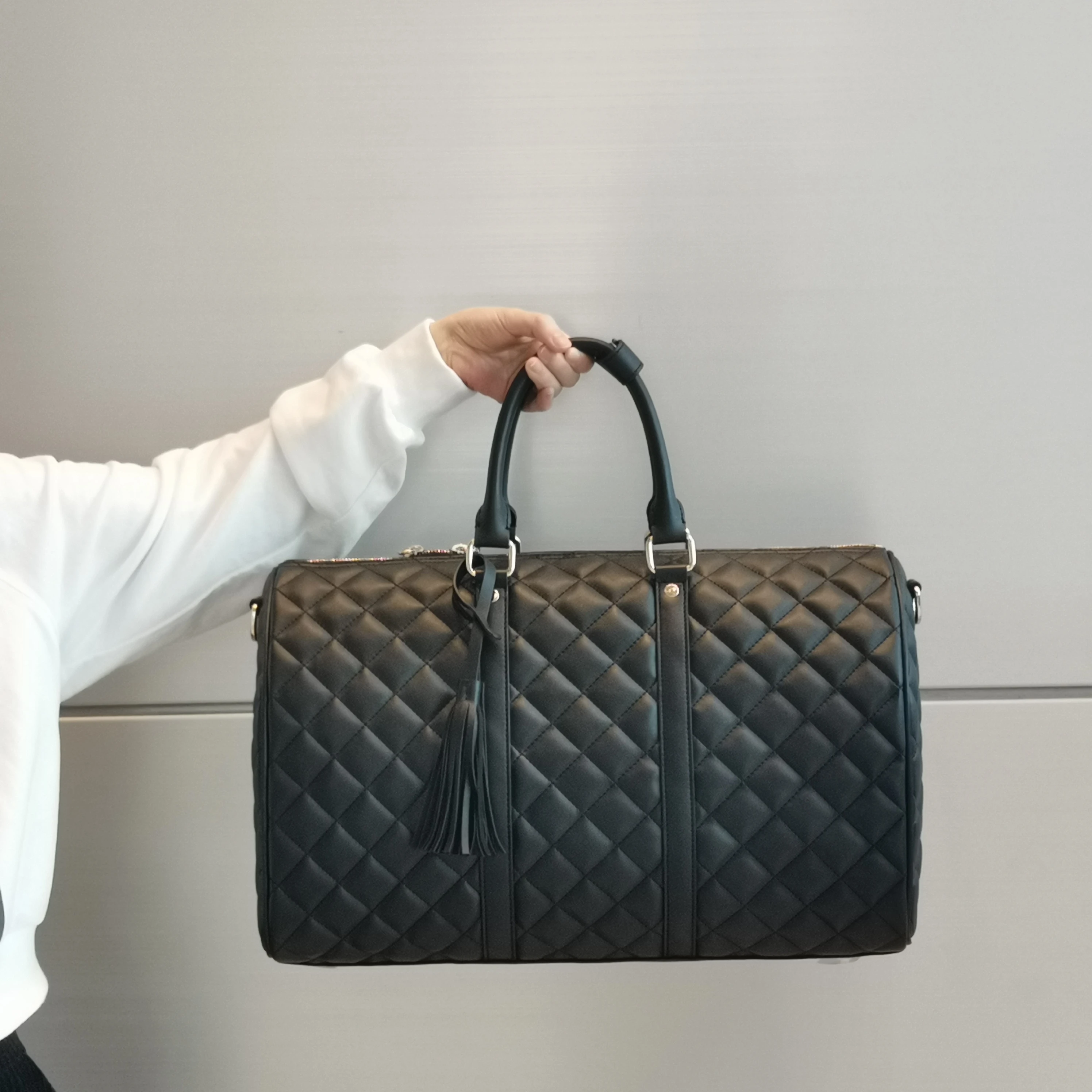 High Quality Customizable Leather Travelling bag Women Duffel Bag Waterproof Holdall Weekend Travel Bag