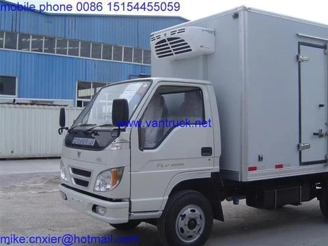 reefer van refrigerated / refrigerator freeze truck with great price