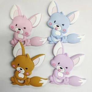 Small MOQ bpa-free Mutli Colors Stocked Rabbit Kids Training Teething Toys Food Silicone Baby Teether