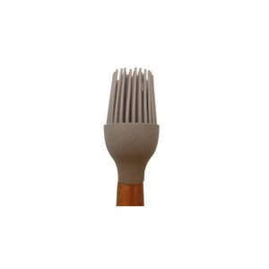 Stocked Featuer Silicone Brush with Acacia Wooden Handle
