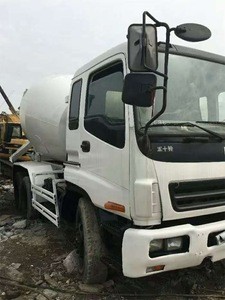 Used Isuzu Mixer Truck 6X4 with 9m3 Concrete Capacity for Sale