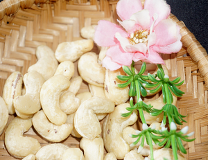VIET NAM CASHEW - THE HIGH QUALITY PRODUCTs - GOOD PRICE FOR IMPORTERs -  VIET NAM CASHEW KERNEL
